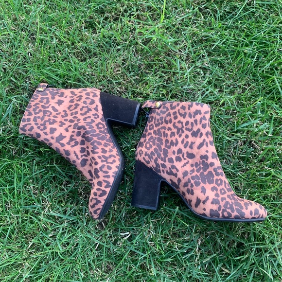 Steve Madden booties size 8 - Picture 3 of 12